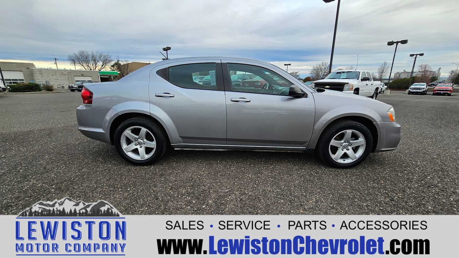 2013 Dodge Avenger SE