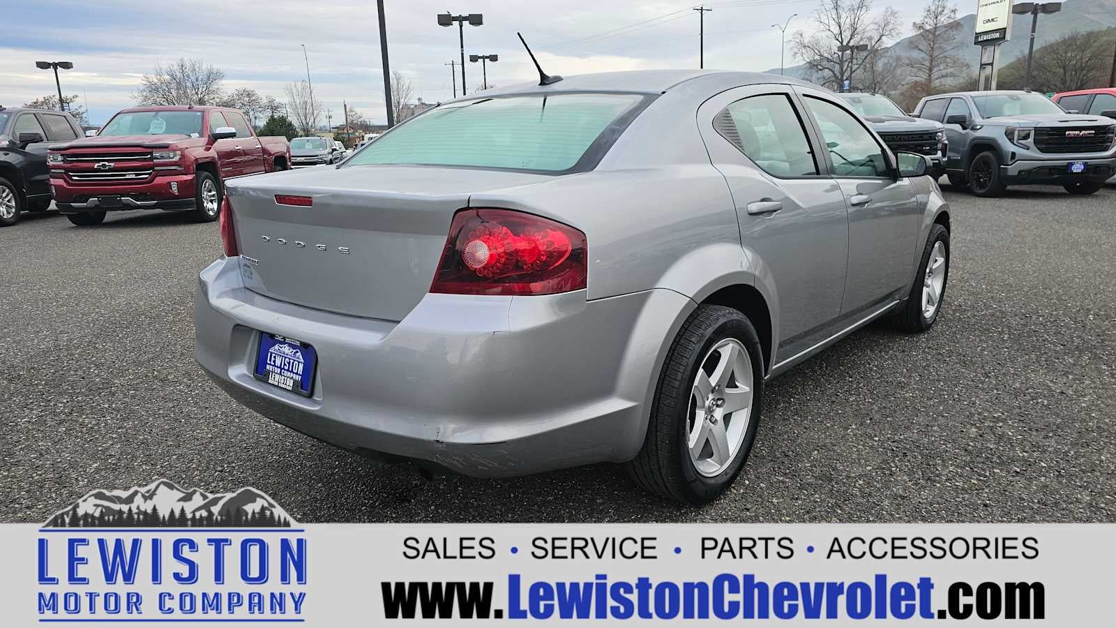 2013 Dodge Avenger SE