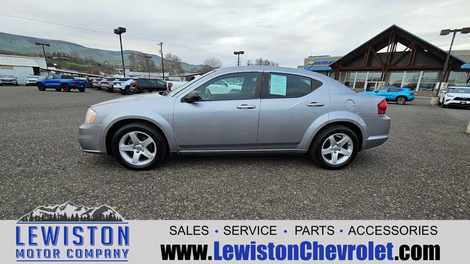 2013 Dodge Avenger SE