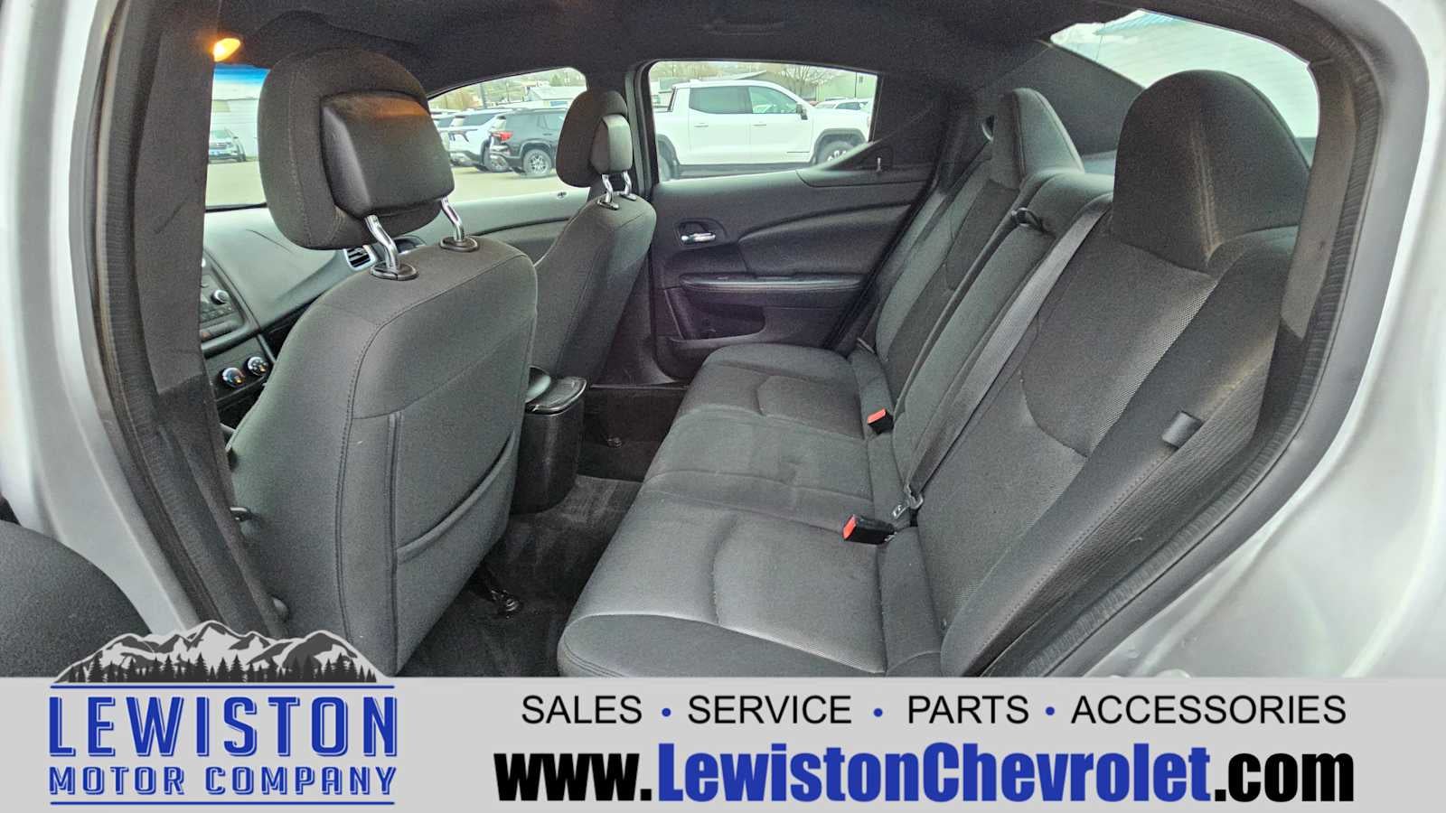 2013 Dodge Avenger SE