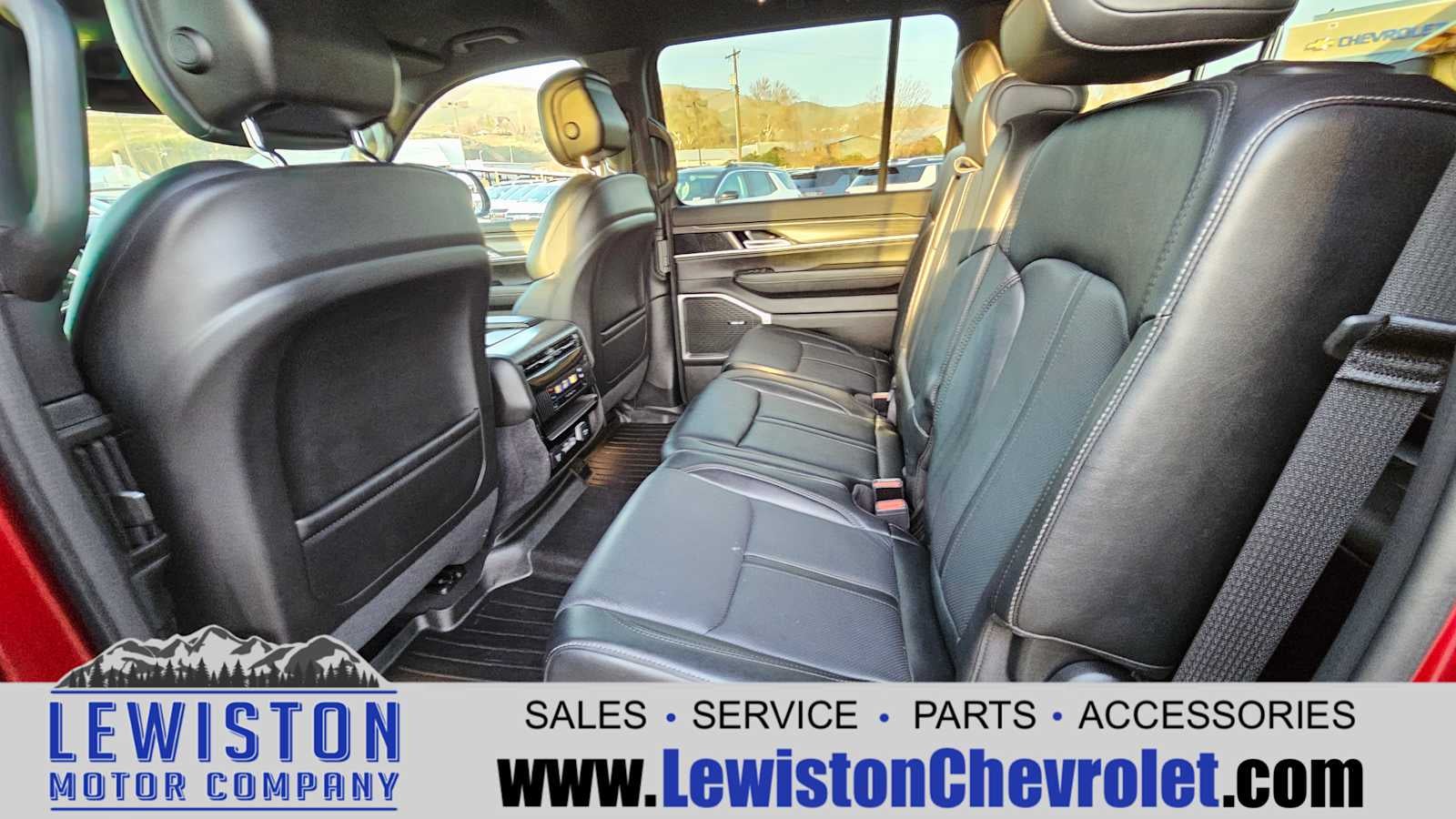 2023 Jeep Wagoneer Series III 4x4