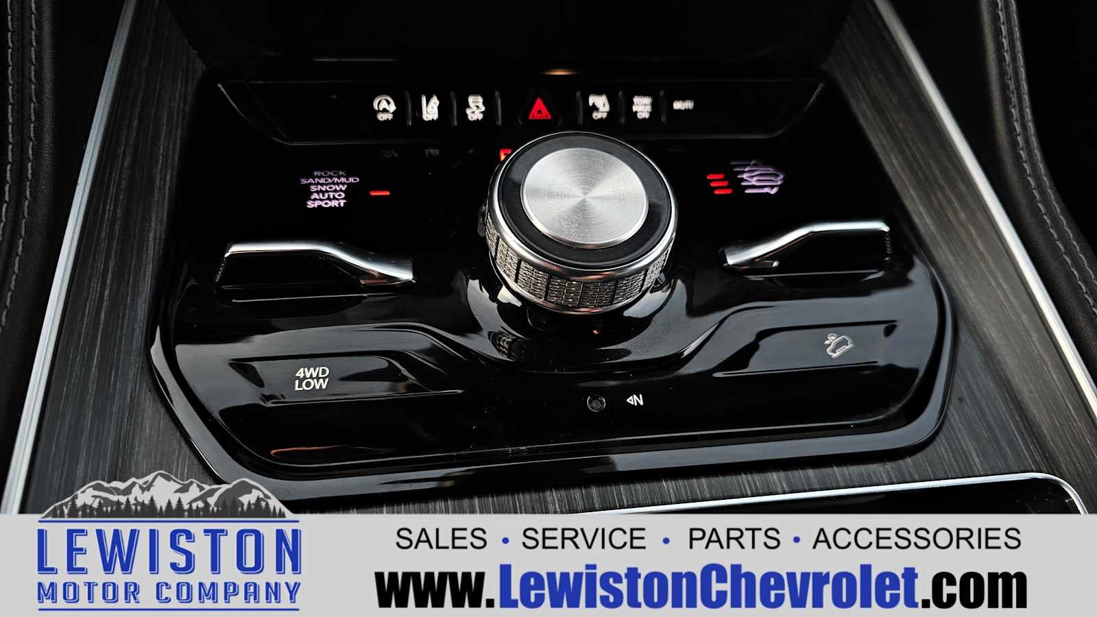 2023 Jeep Wagoneer Series III 4x4