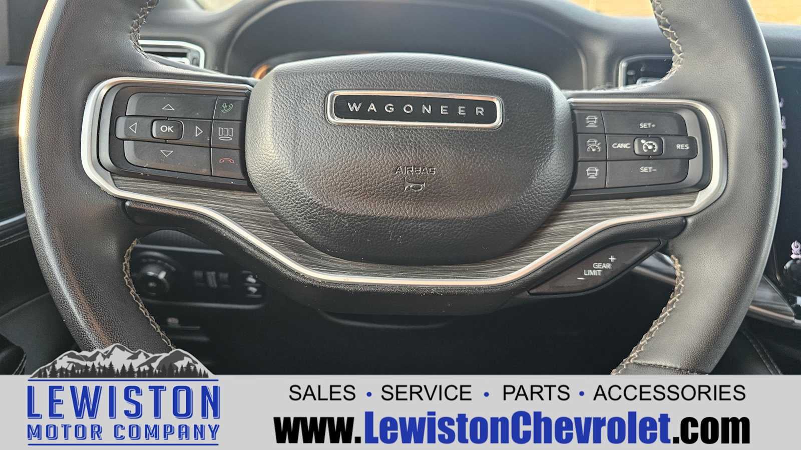 2023 Jeep Wagoneer Series III 4x4