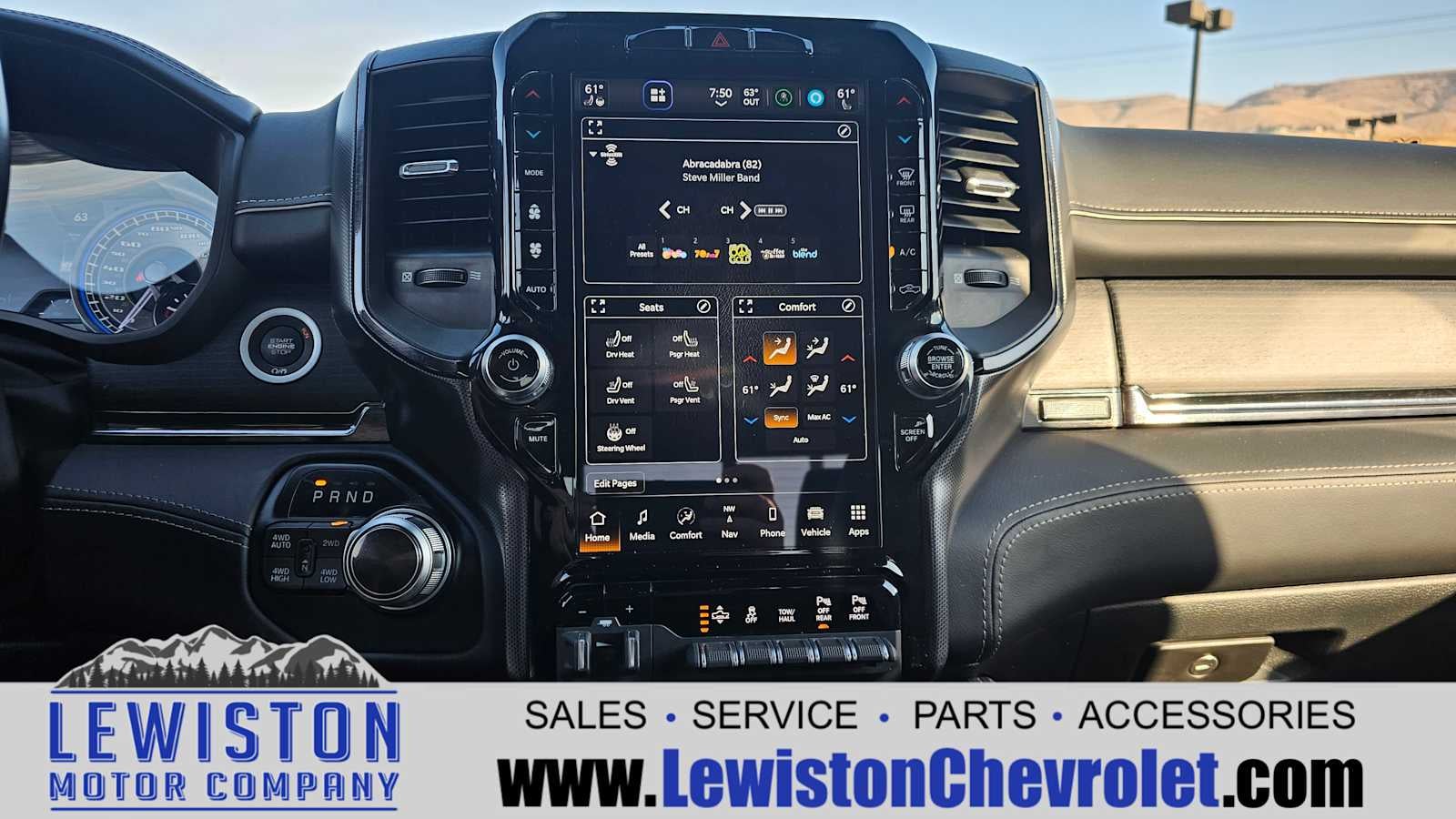 2022 RAM 1500 Limited Crew Cab 4x4 5'7" Box