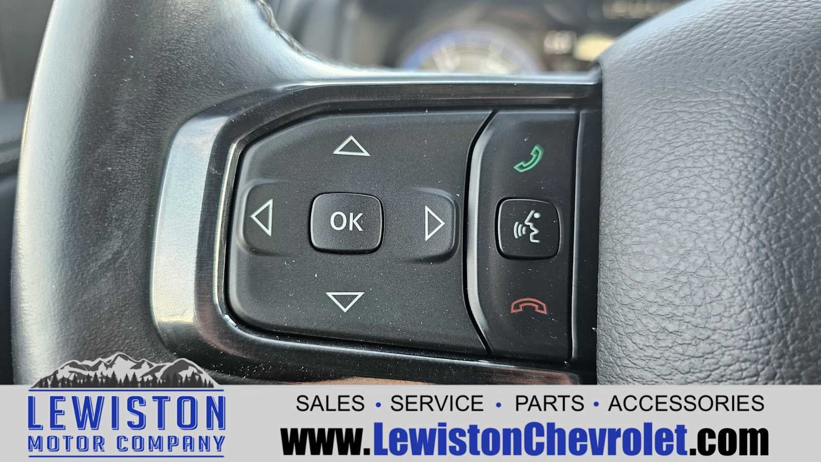 2022 RAM 1500 Limited Crew Cab 4x4 5'7" Box