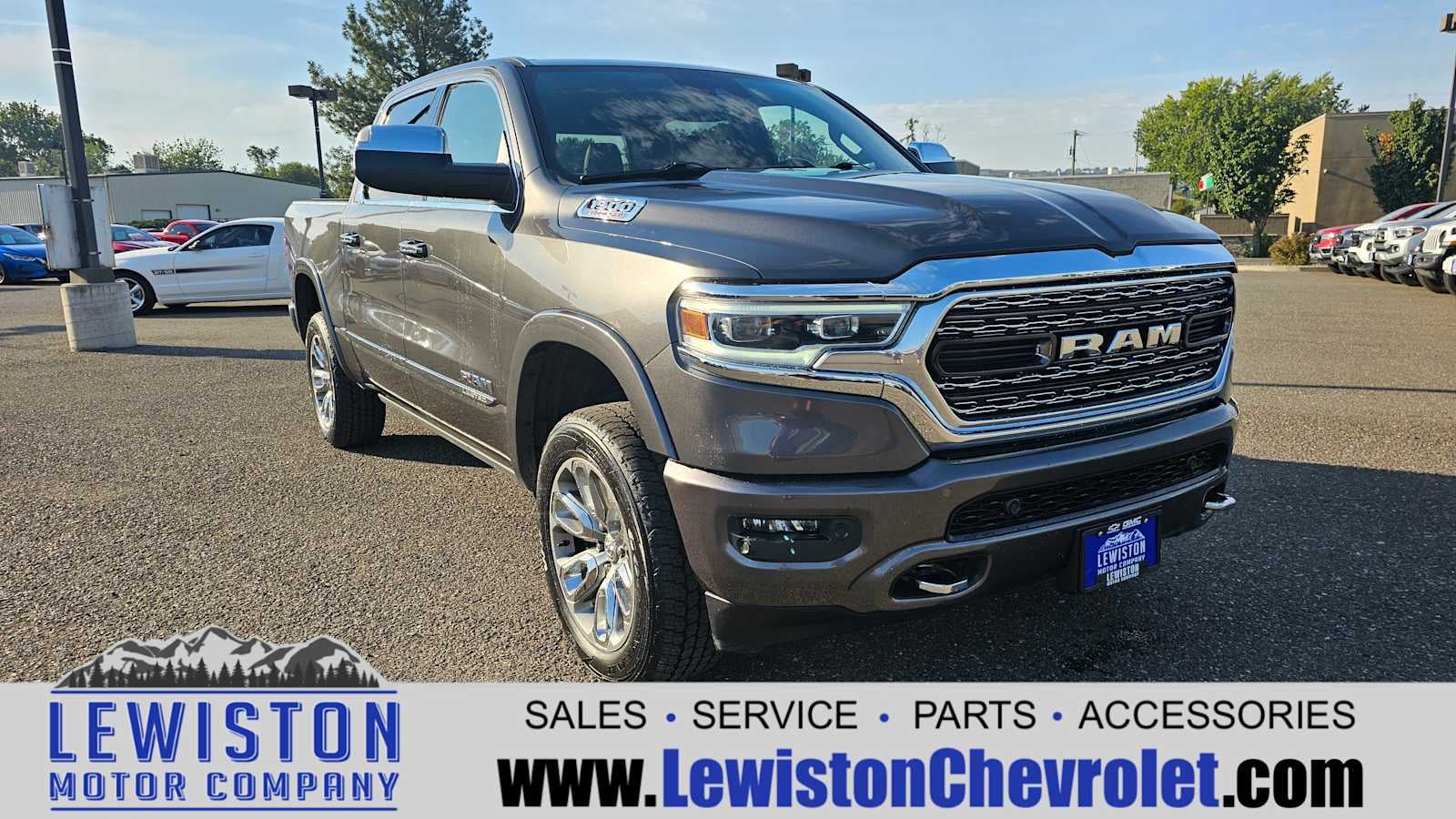 2022 RAM 1500 Limited Crew Cab 4x4 5'7" Box