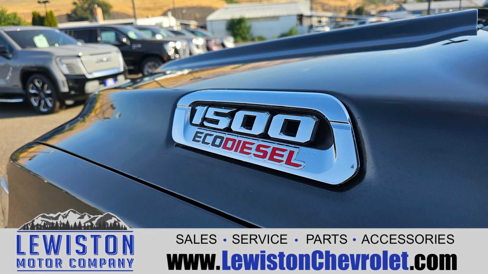 2022 RAM 1500 Limited Crew Cab 4x4 5'7" Box