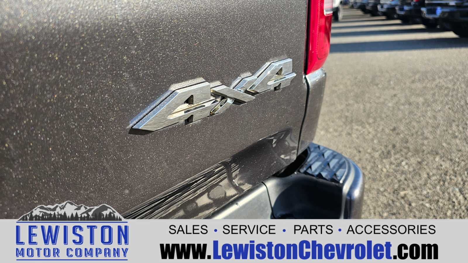 2022 RAM 1500 Limited Crew Cab 4x4 5'7" Box