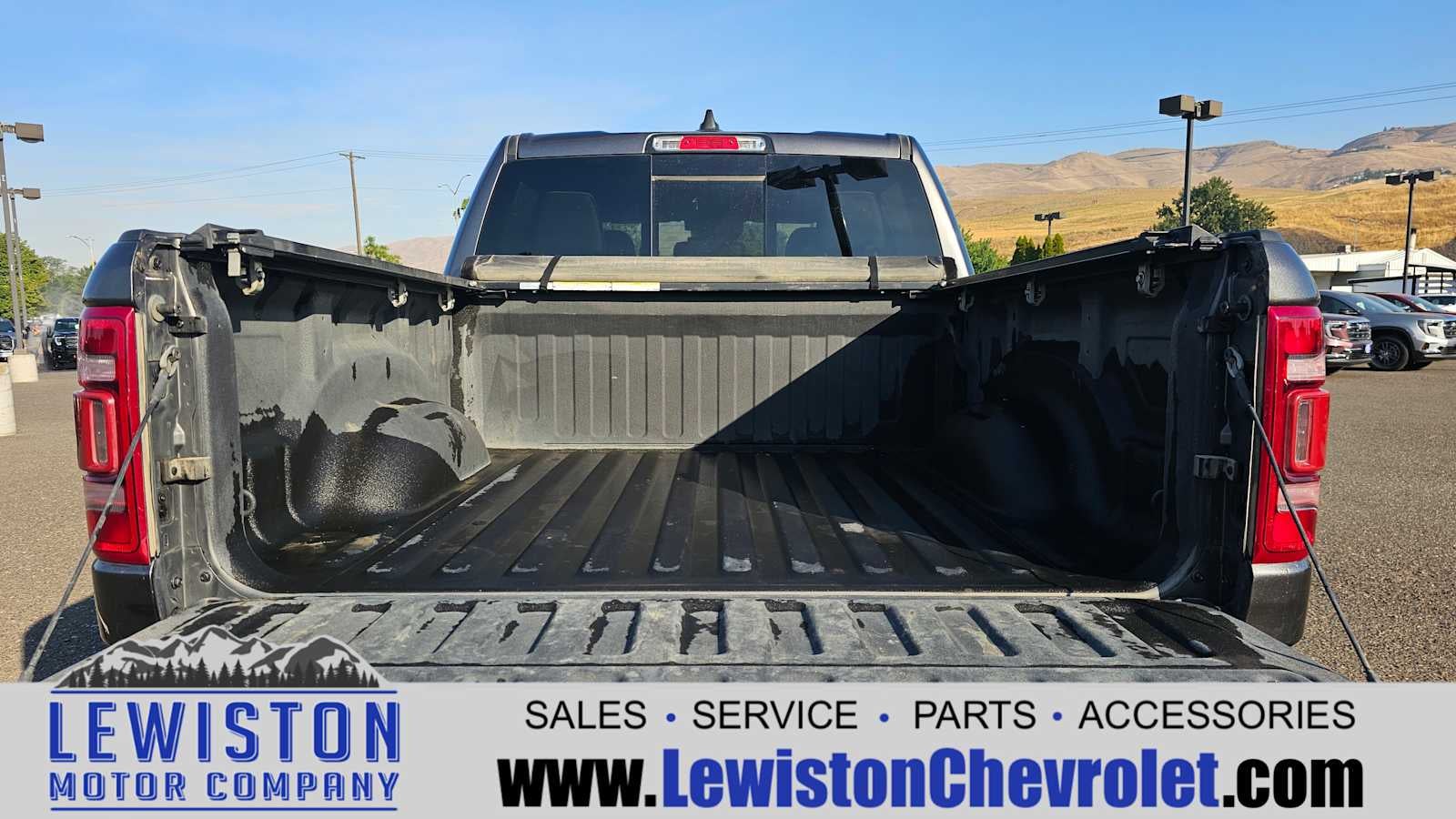 2022 RAM 1500 Limited Crew Cab 4x4 5'7" Box