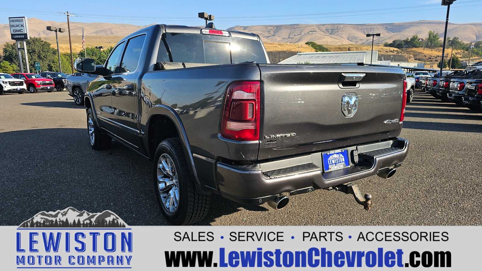 2022 RAM 1500 Limited Crew Cab 4x4 5'7" Box