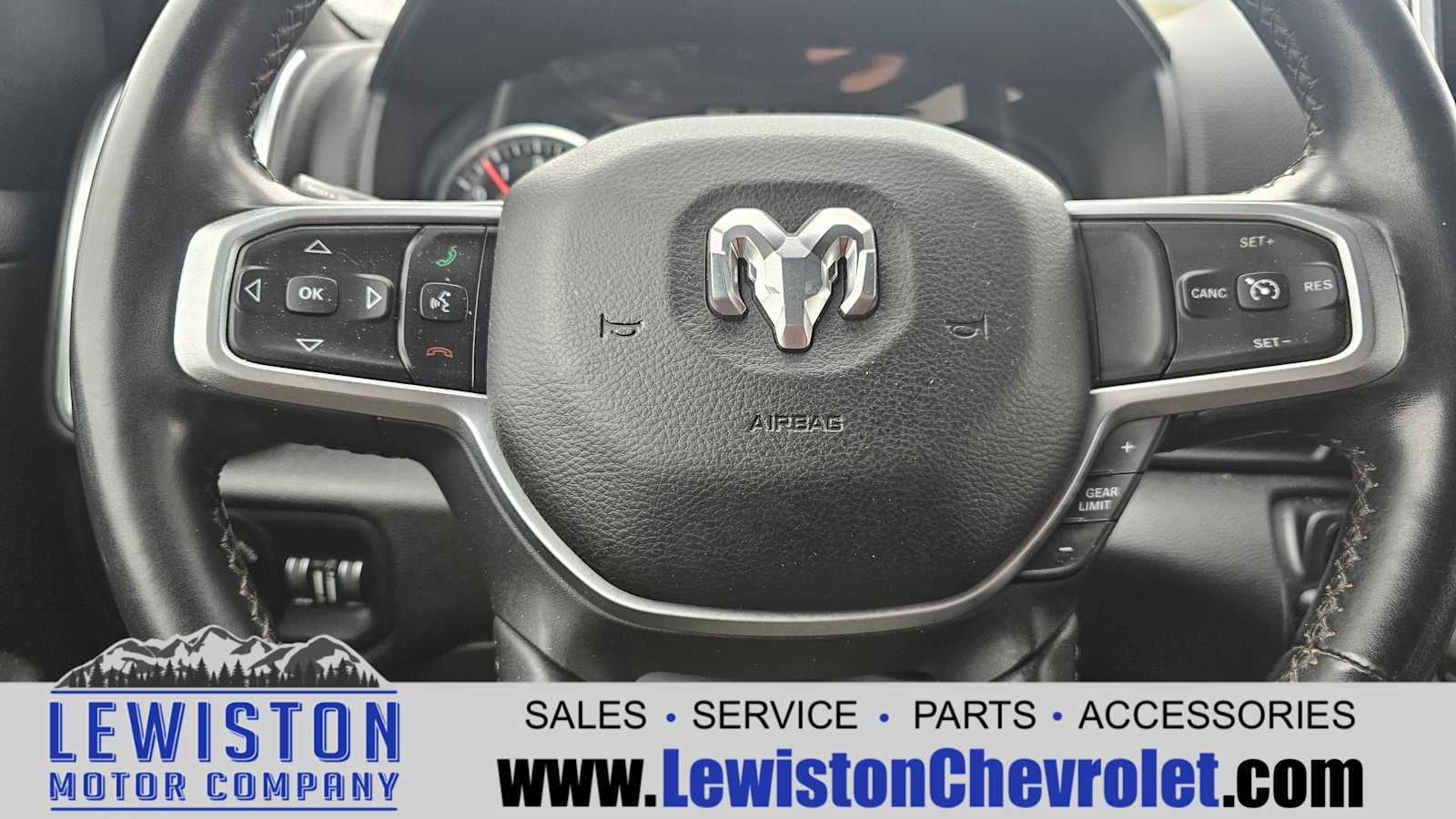 2019 RAM 1500 Big Horn/Lone Star Crew Cab 4x4 6'4" Box