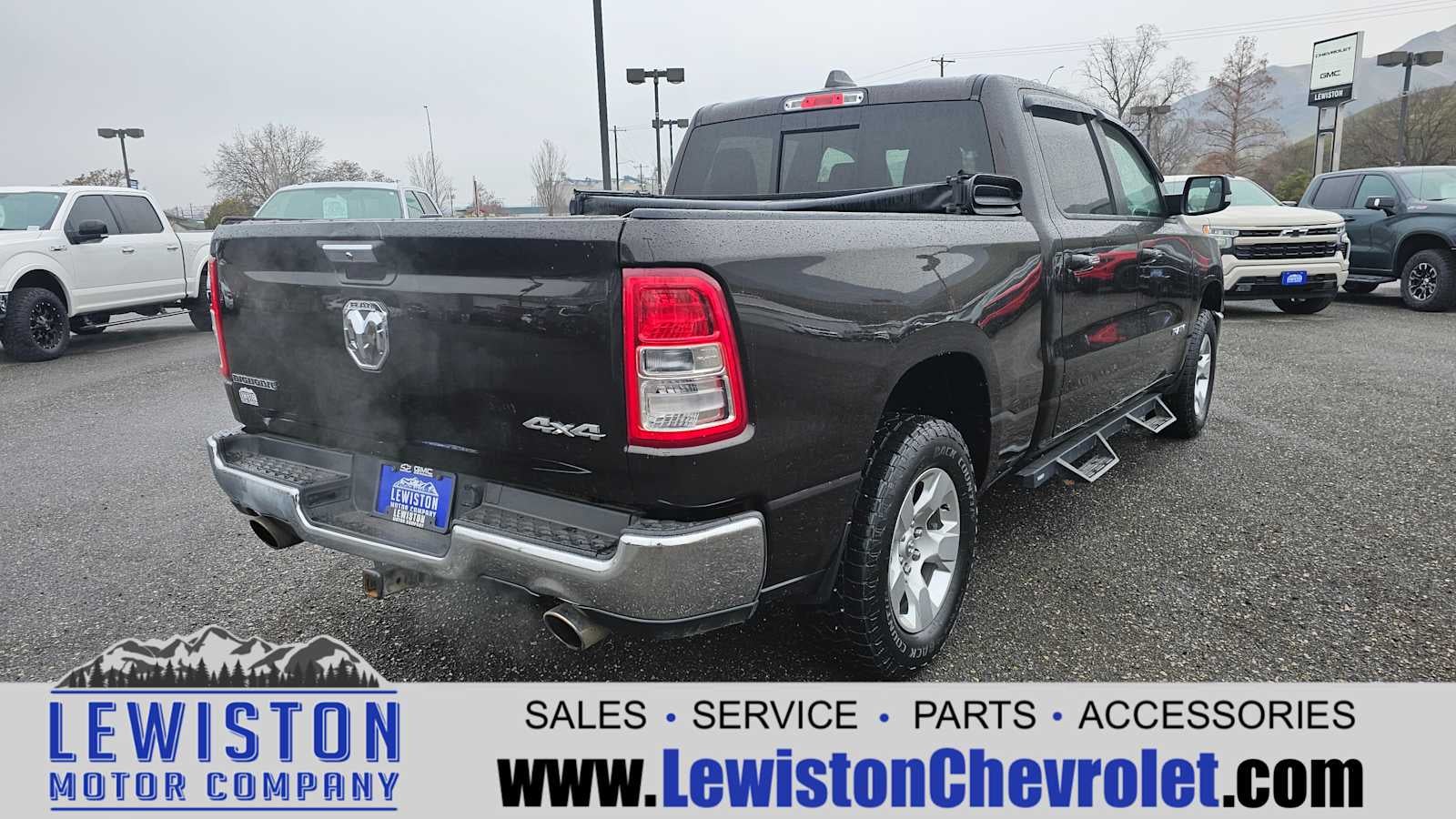 2019 RAM 1500 Big Horn/Lone Star Crew Cab 4x4 6'4" Box