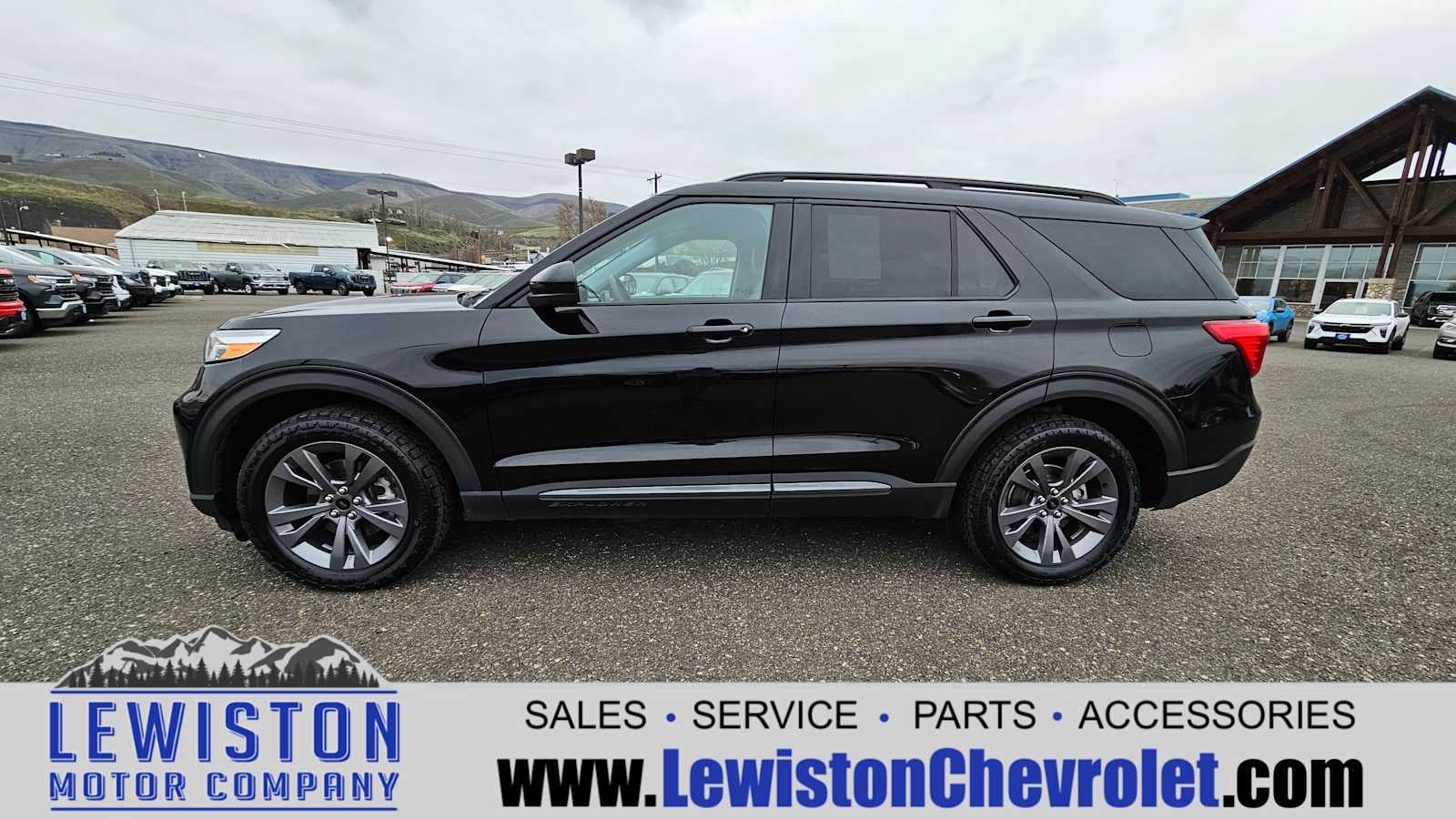 2022 Ford Explorer XLT