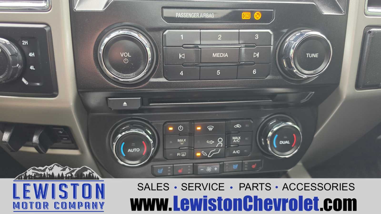 2017 Ford F-350 LARIAT