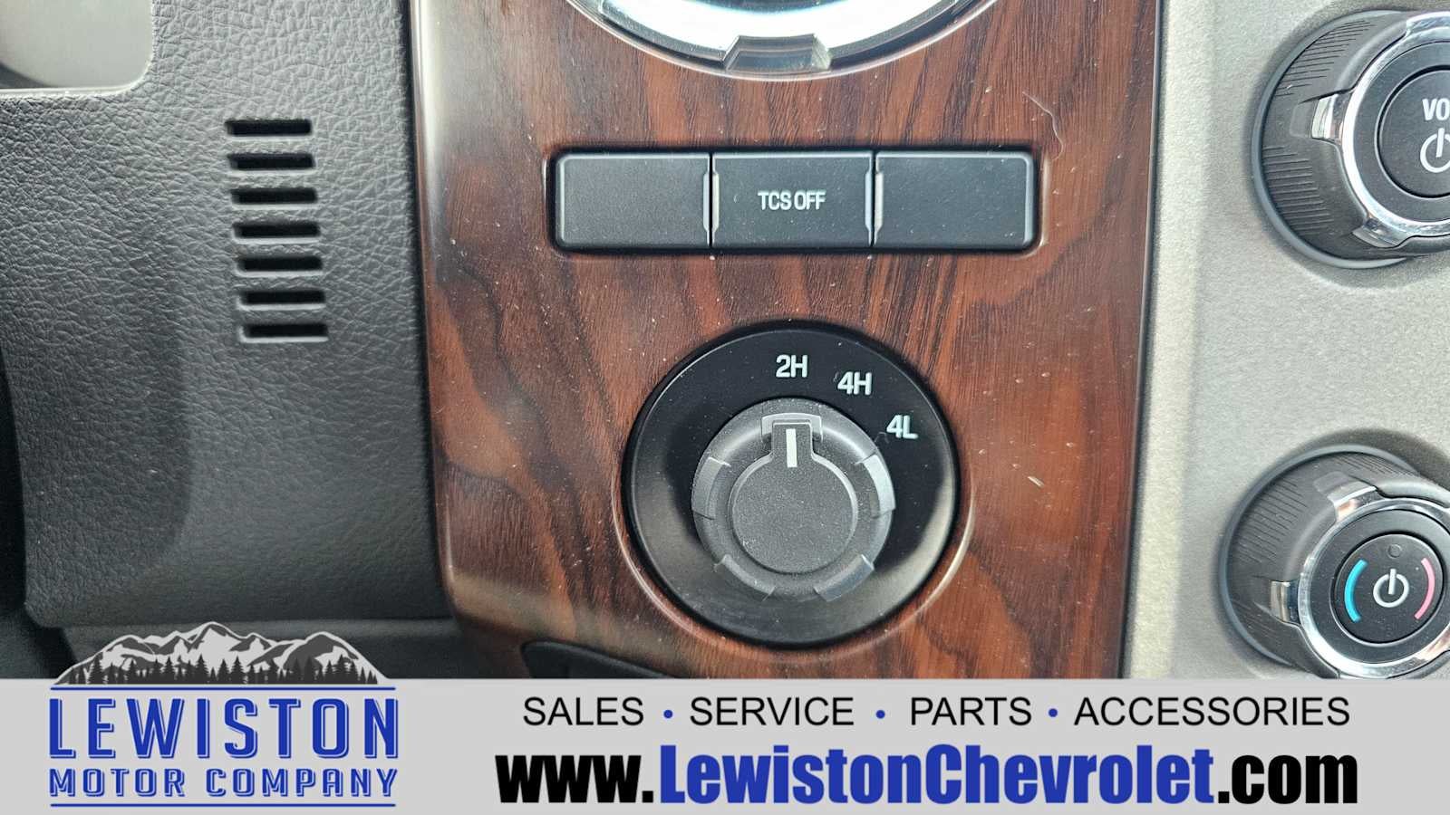 2015 Ford Super Duty F-350 DRW XLT