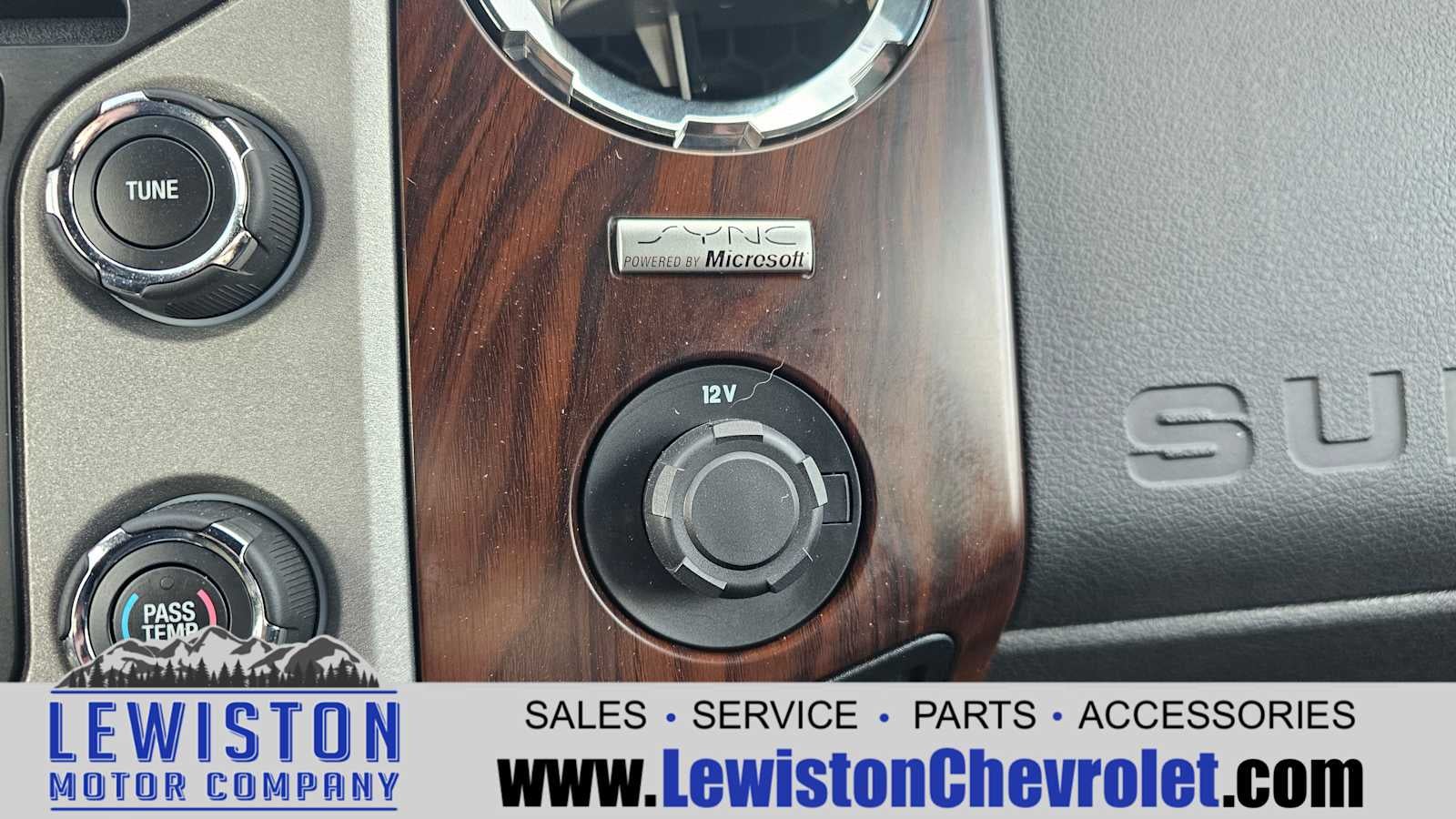 2015 Ford Super Duty F-350 DRW XLT