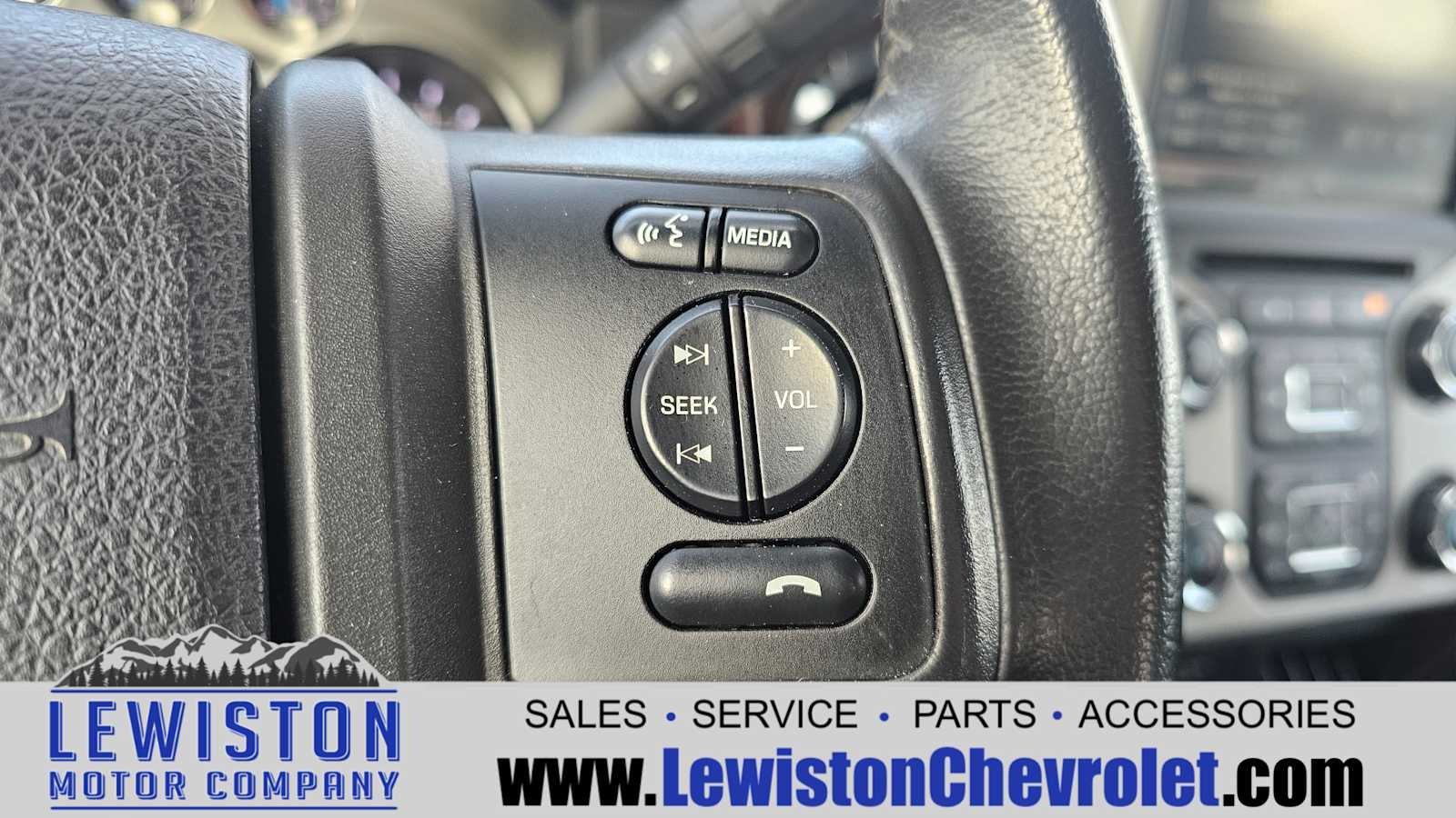 2015 Ford Super Duty F-350 DRW XLT