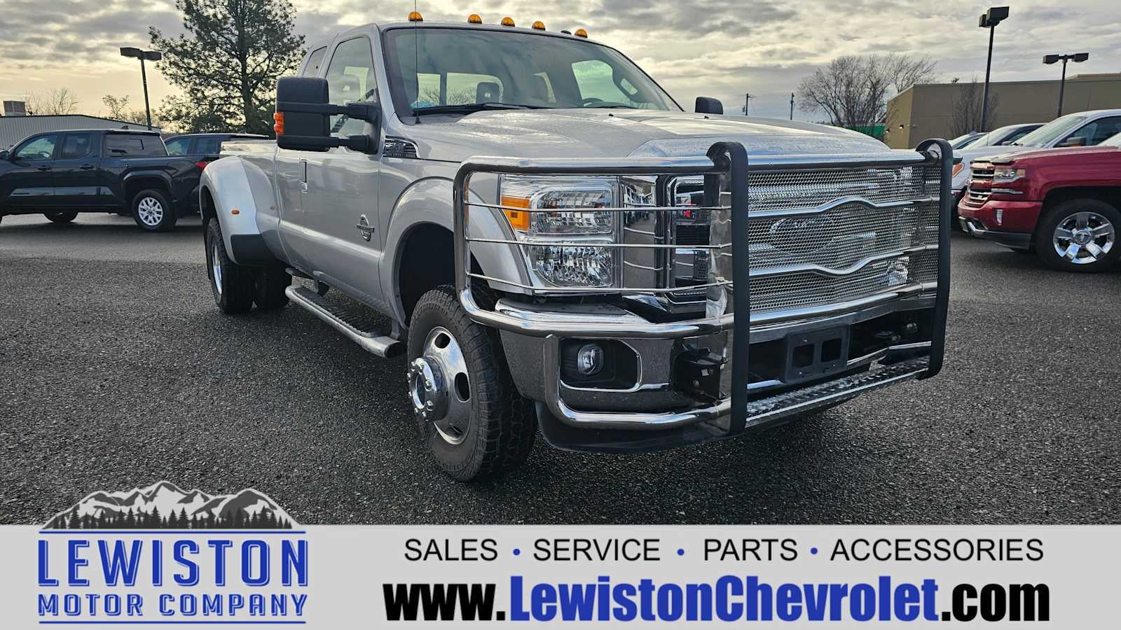 2015 Ford Super Duty F-350 DRW XLT