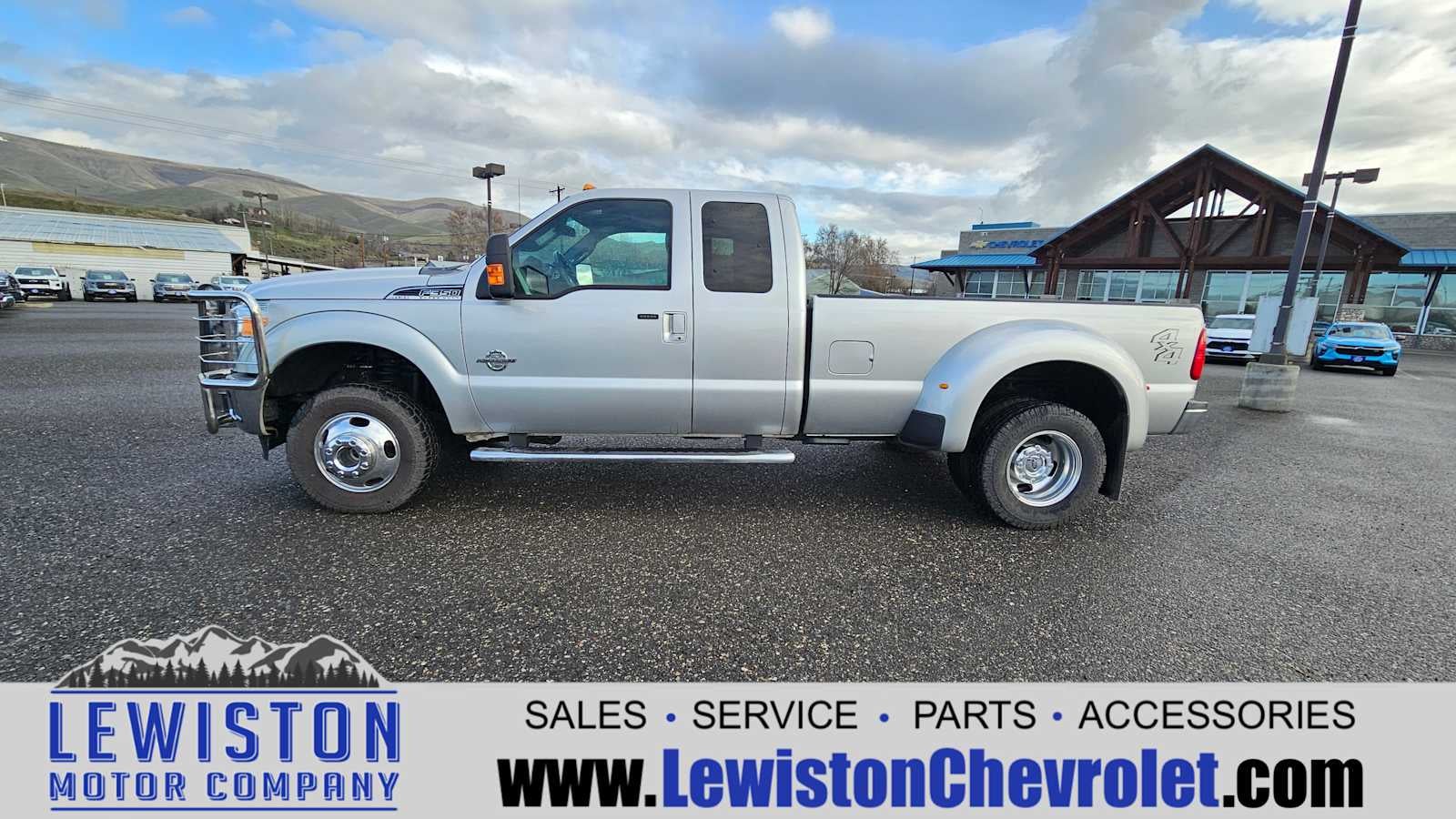 2015 Ford Super Duty F-350 DRW XLT