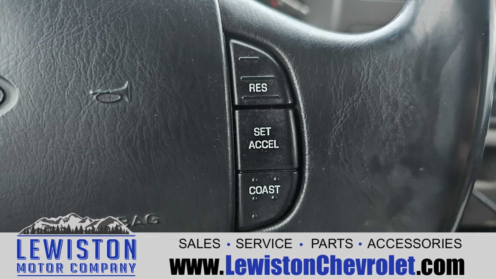 1999 Ford Super Duty F-350 SRW XL