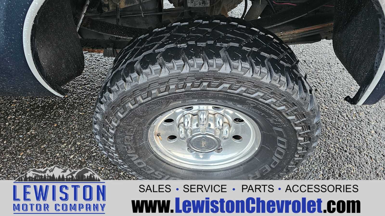 1999 Ford Super Duty F-350 SRW XL