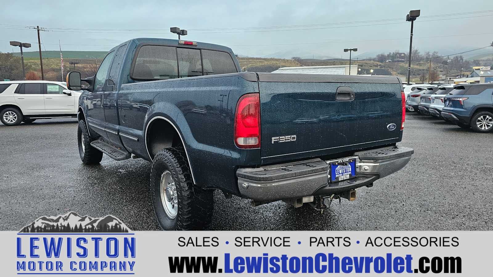 1999 Ford Super Duty F-350 SRW XL