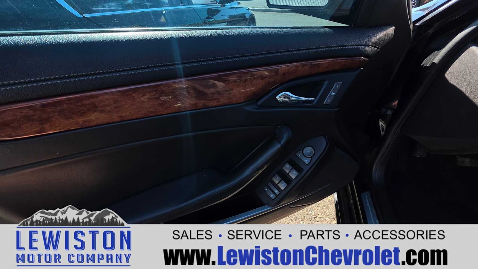 2010 Cadillac CTS Premium