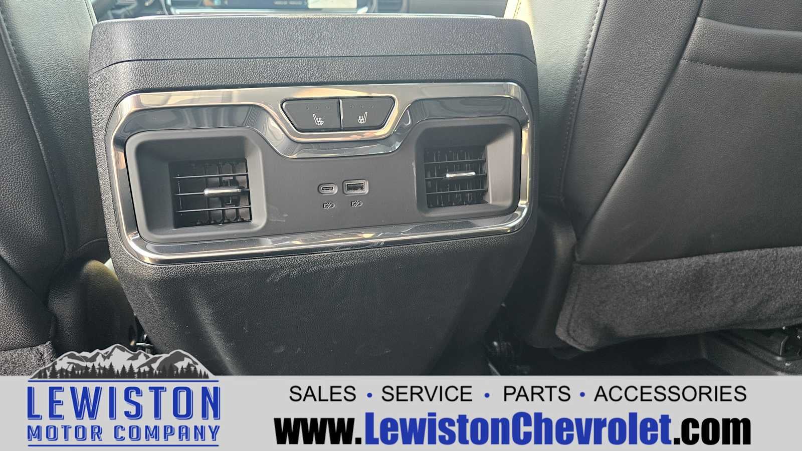 2025 Chevrolet Silverado 3500 HD LTZ