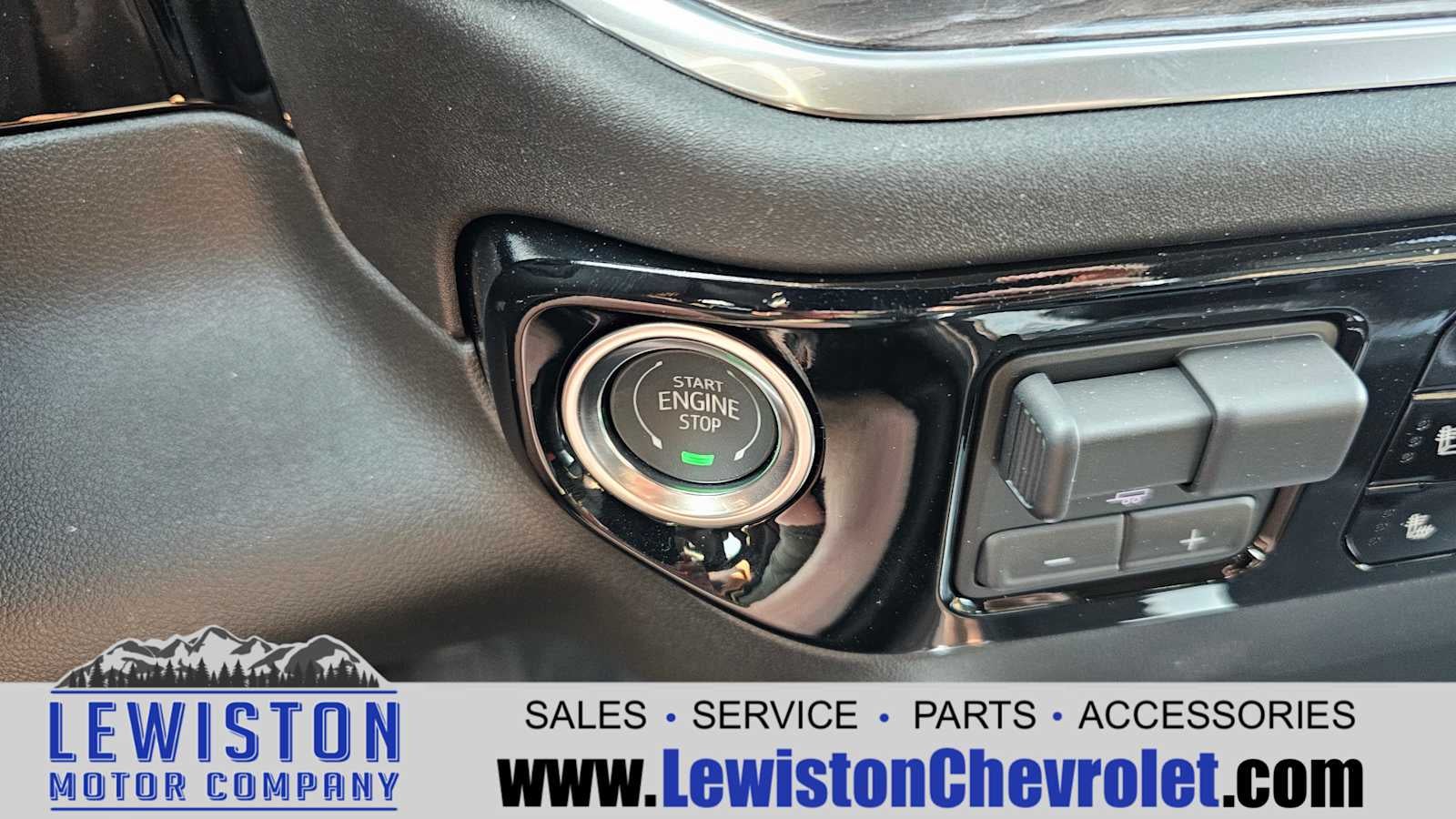 2025 Chevrolet Silverado 3500 HD LTZ