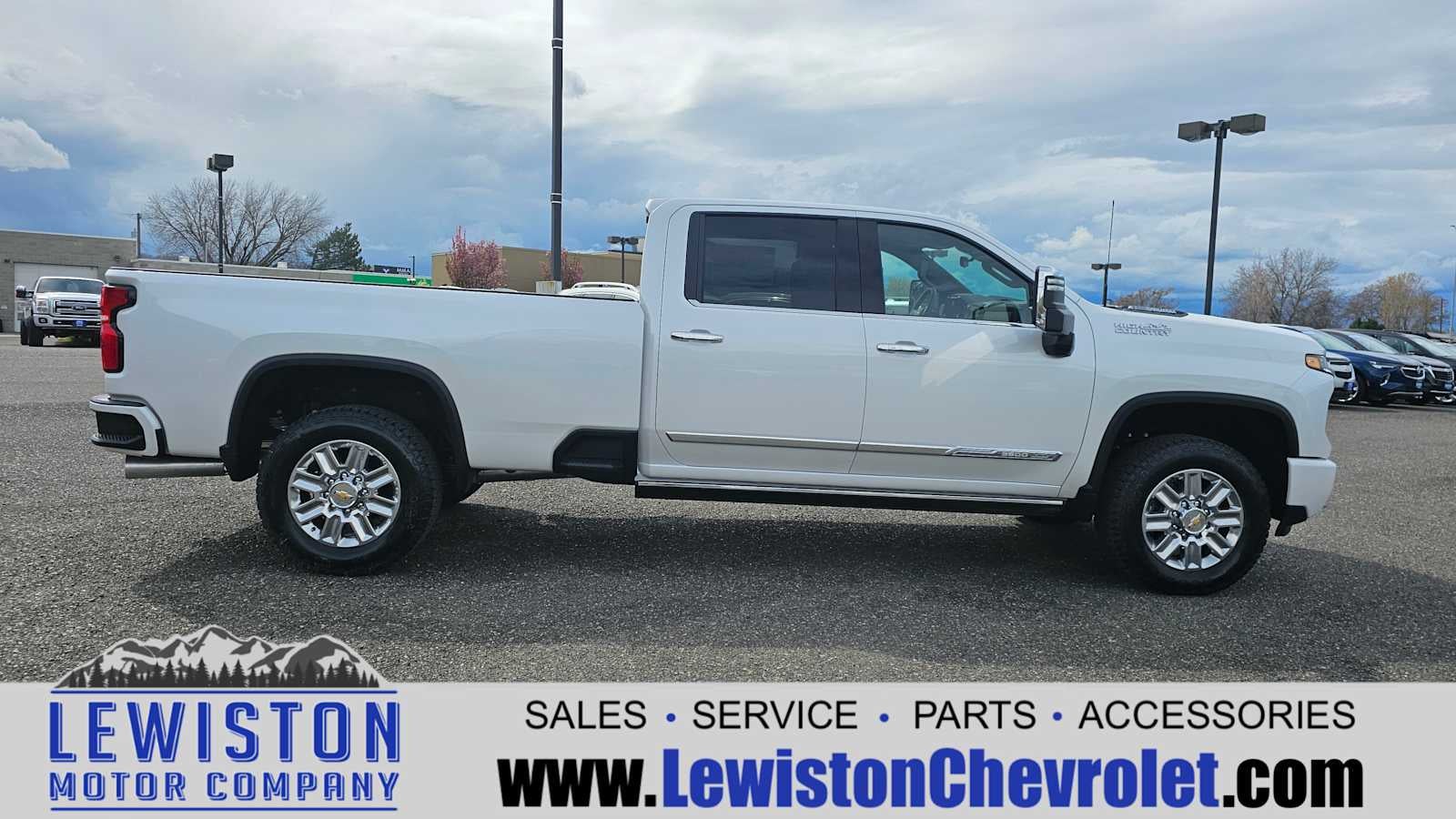 2025 Chevrolet Silverado 3500 HD High Country