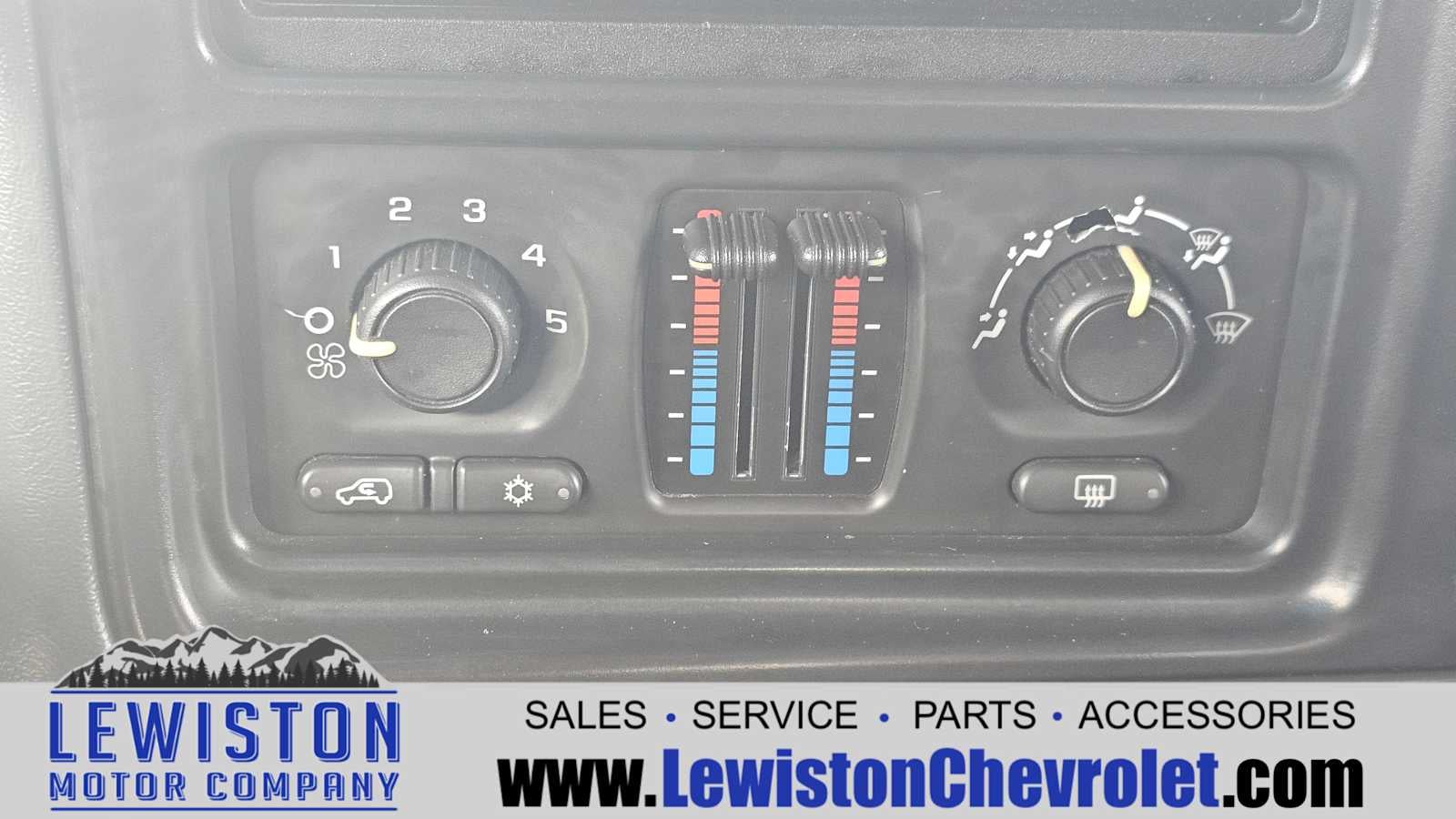 2005 Chevrolet Silverado 1500 LS