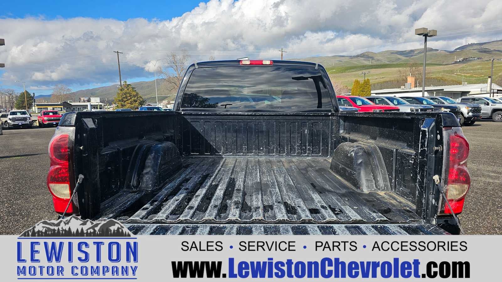 2005 Chevrolet Silverado 1500 LS