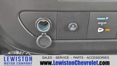 2025 Chevrolet Express Cargo 3500 WT