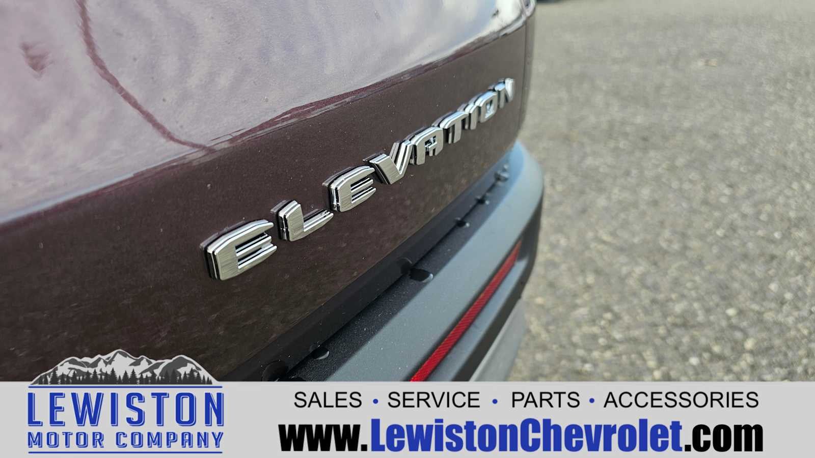 2026 GMC Acadia Elevation