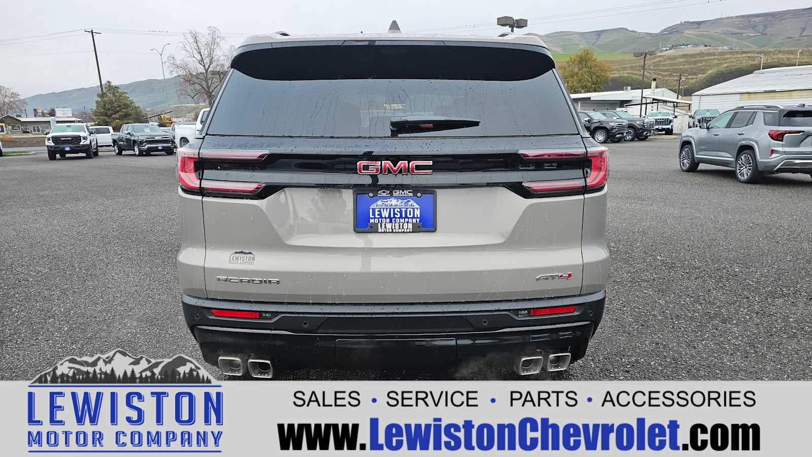 2026 GMC Acadia AT4