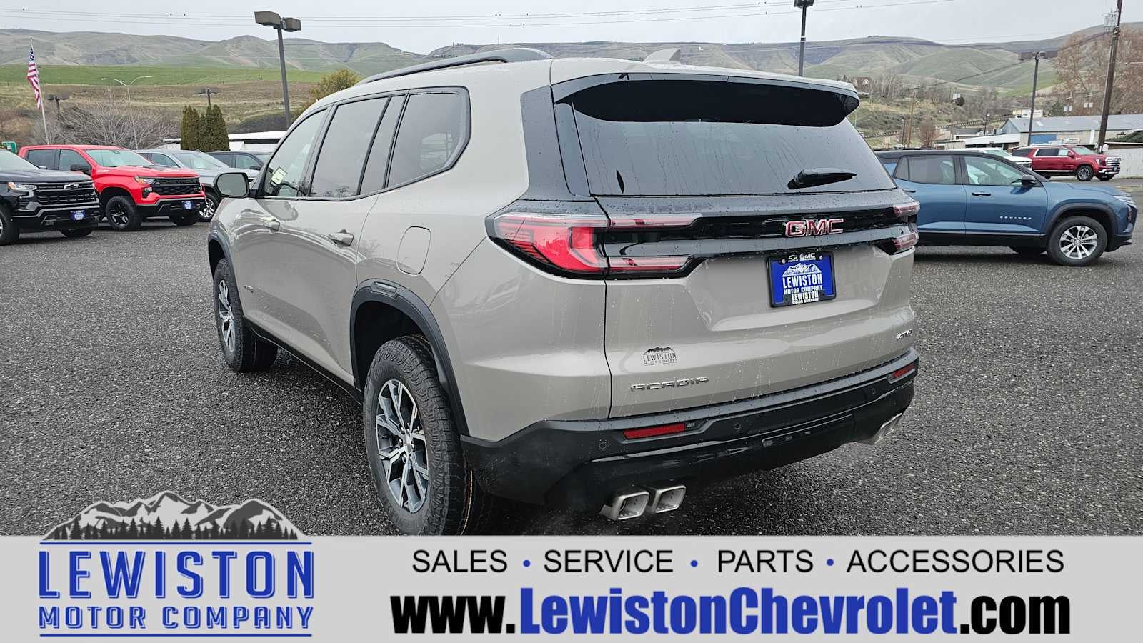 2026 GMC Acadia AT4
