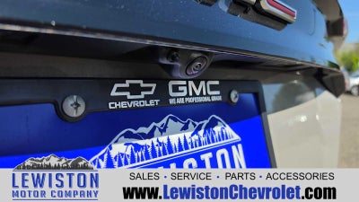2026 GMC Acadia AT4