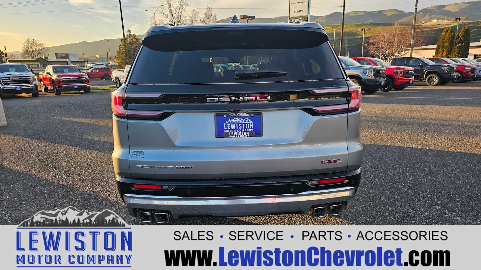 2026 GMC Acadia Denali