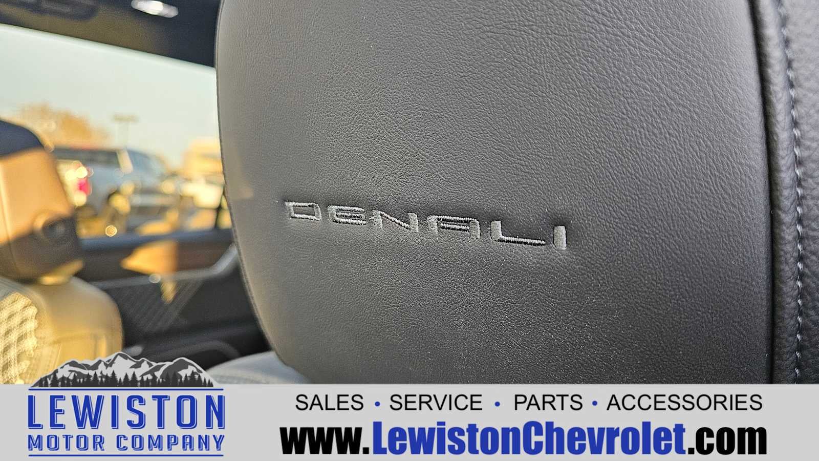 2026 GMC Acadia Denali