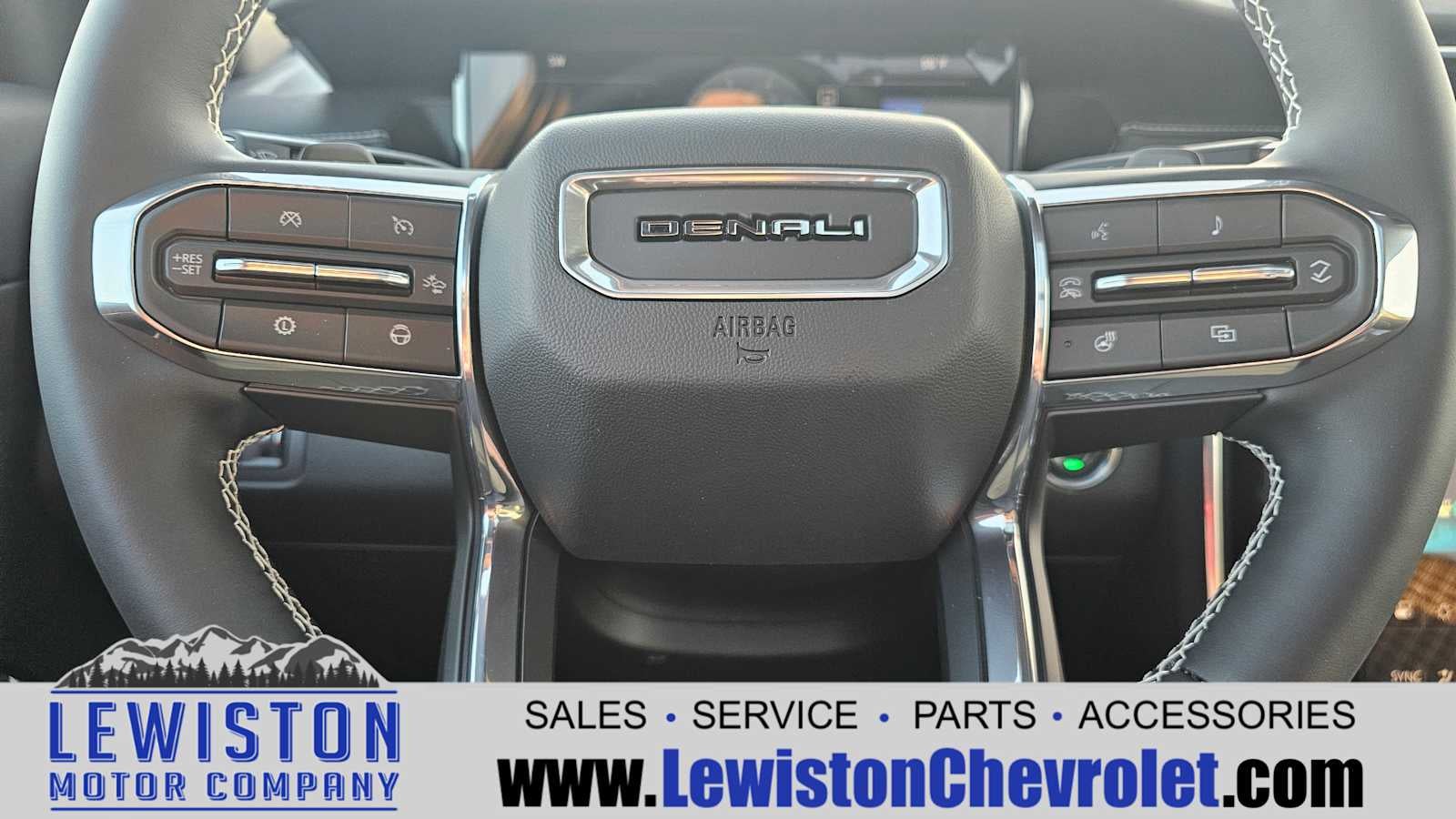 2026 GMC Acadia Denali