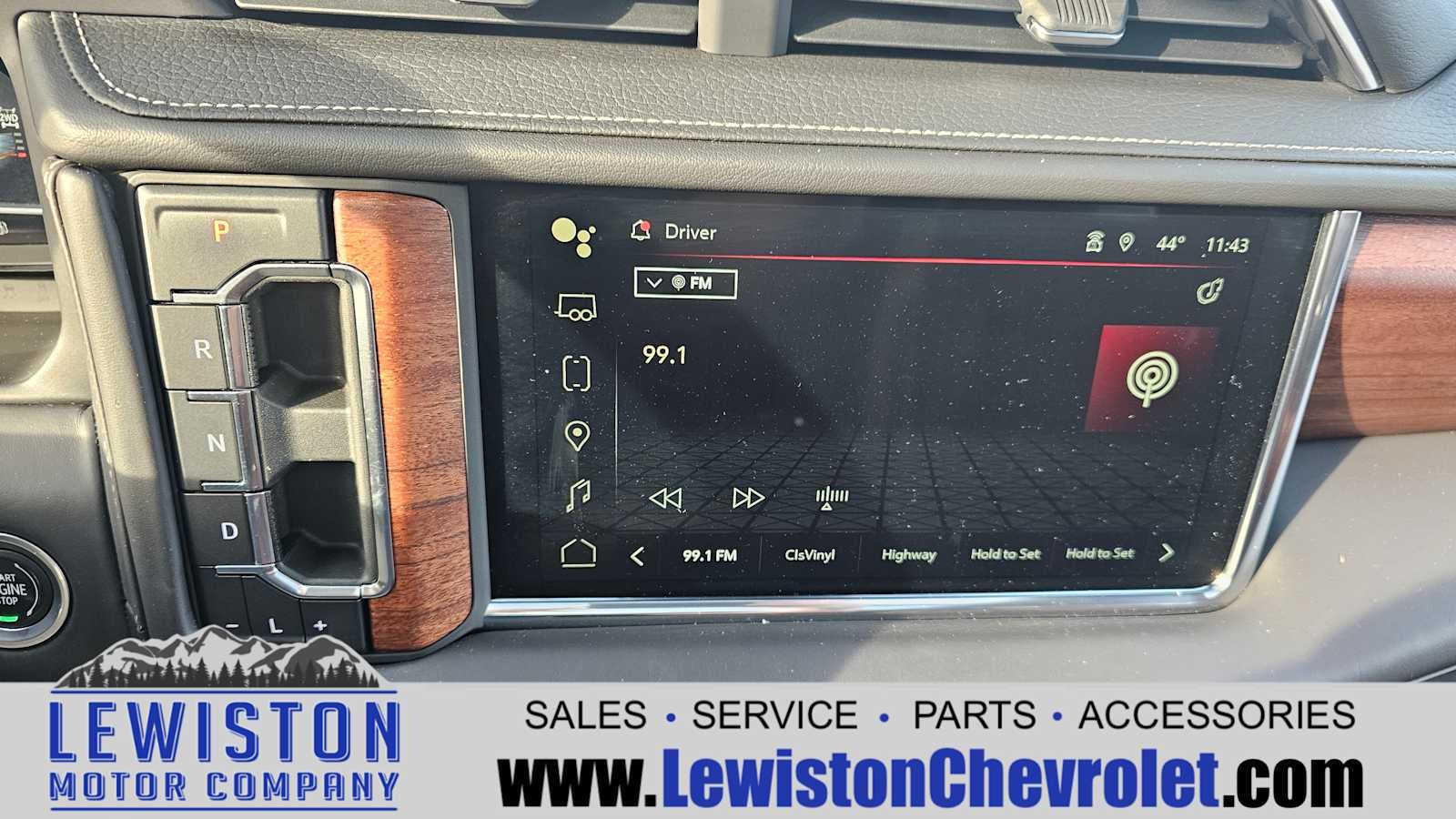 2023 GMC Yukon XL Denali Ultimate