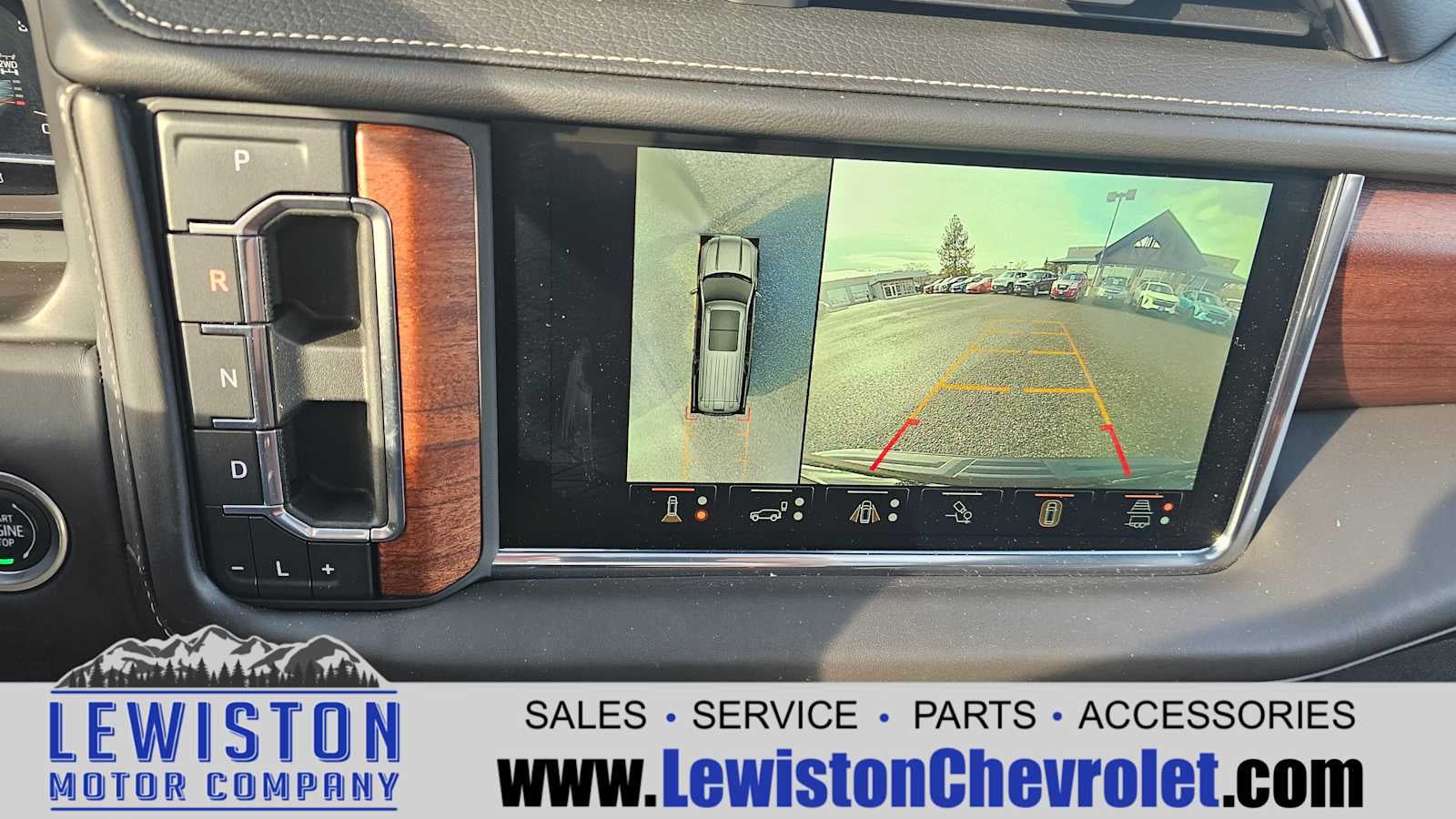 2023 GMC Yukon XL Denali Ultimate