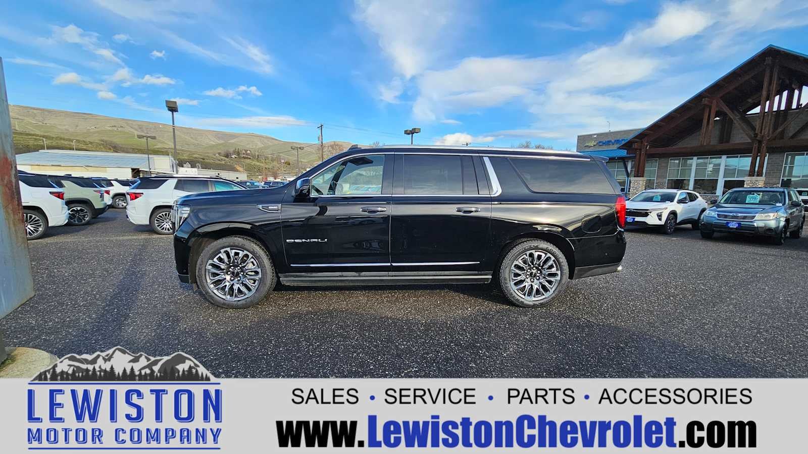 2023 GMC Yukon XL Denali Ultimate