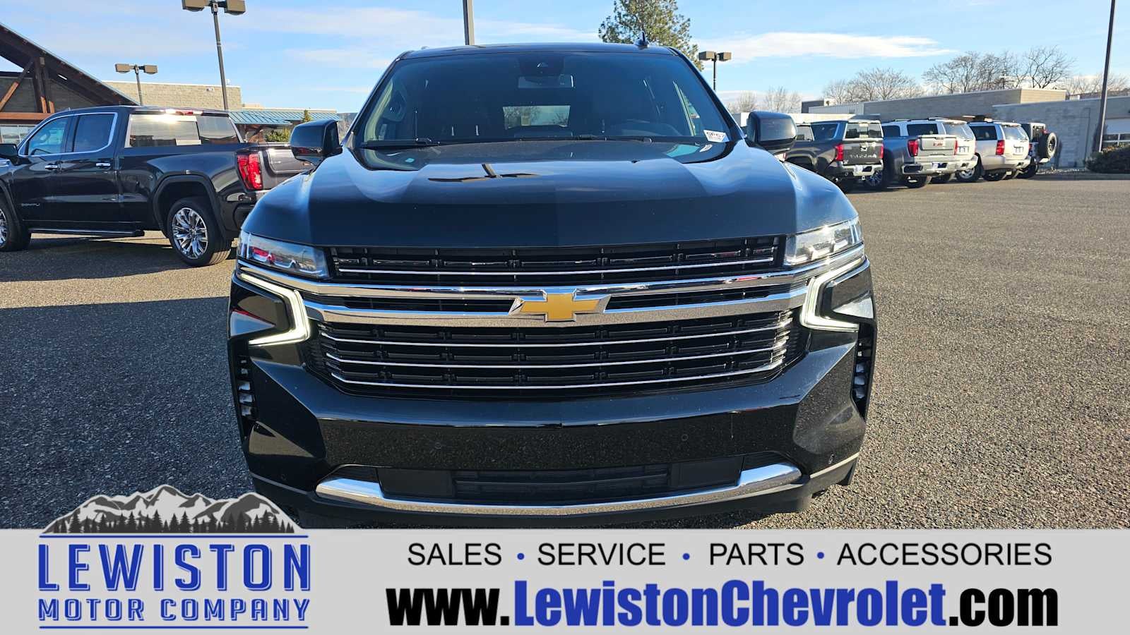 2024 Chevrolet Suburban LT