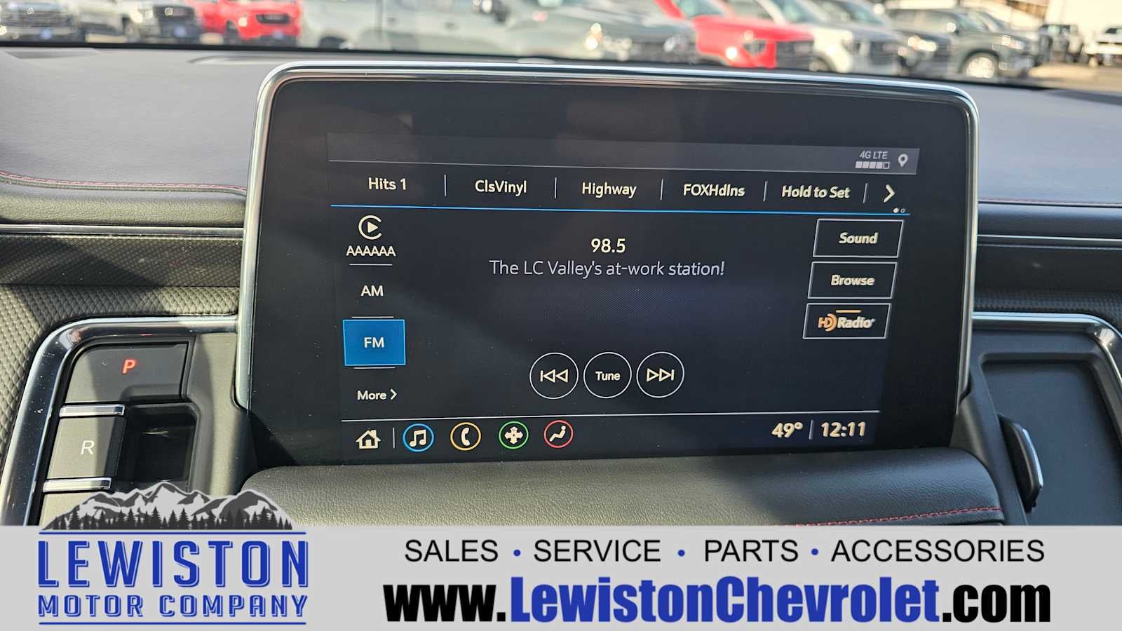 2021 Chevrolet Suburban RST