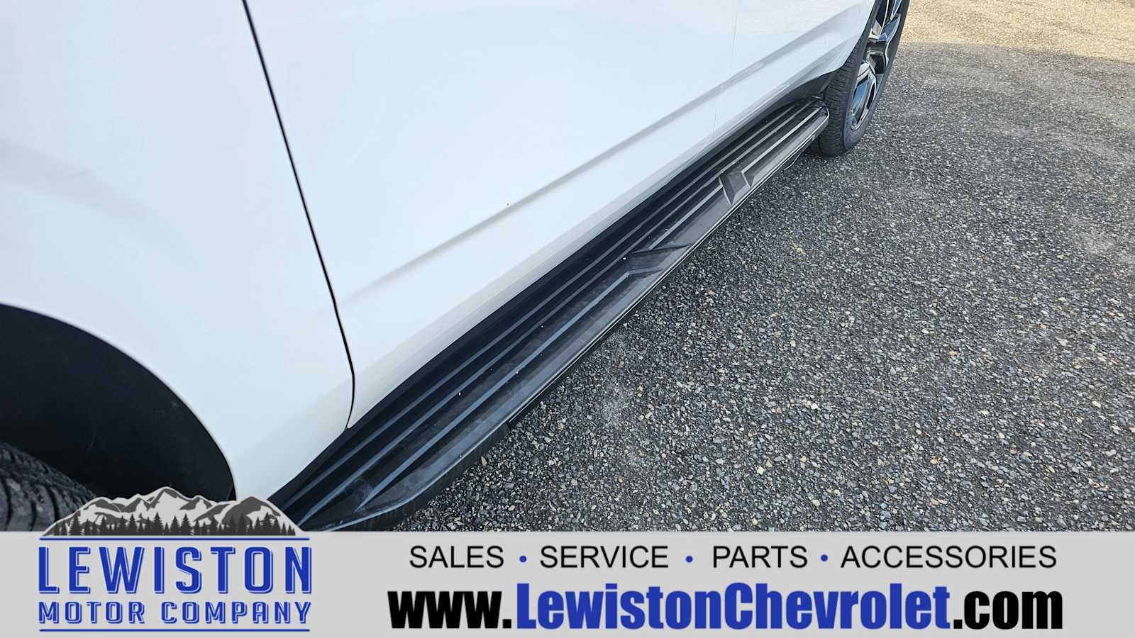 2021 Chevrolet Suburban RST