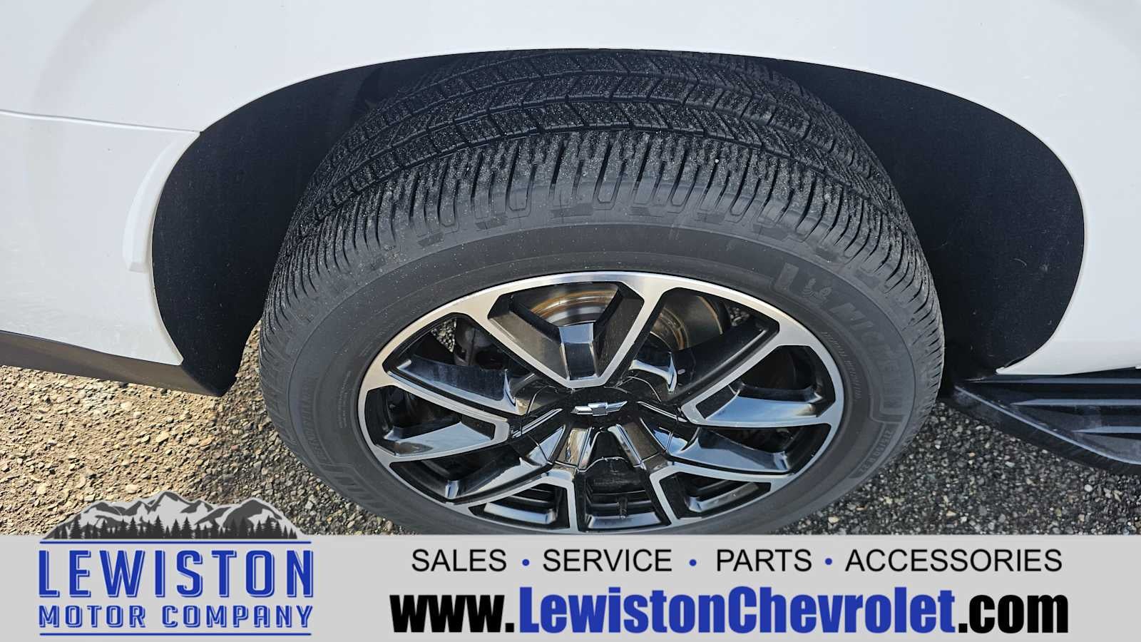 2021 Chevrolet Suburban RST