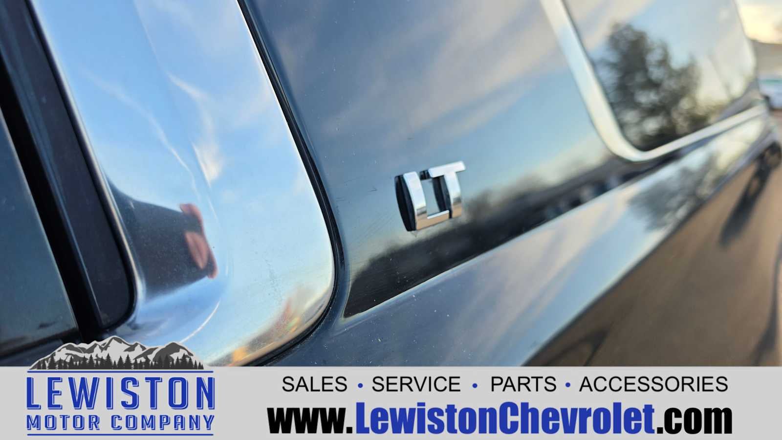 2015 Chevrolet Suburban LT