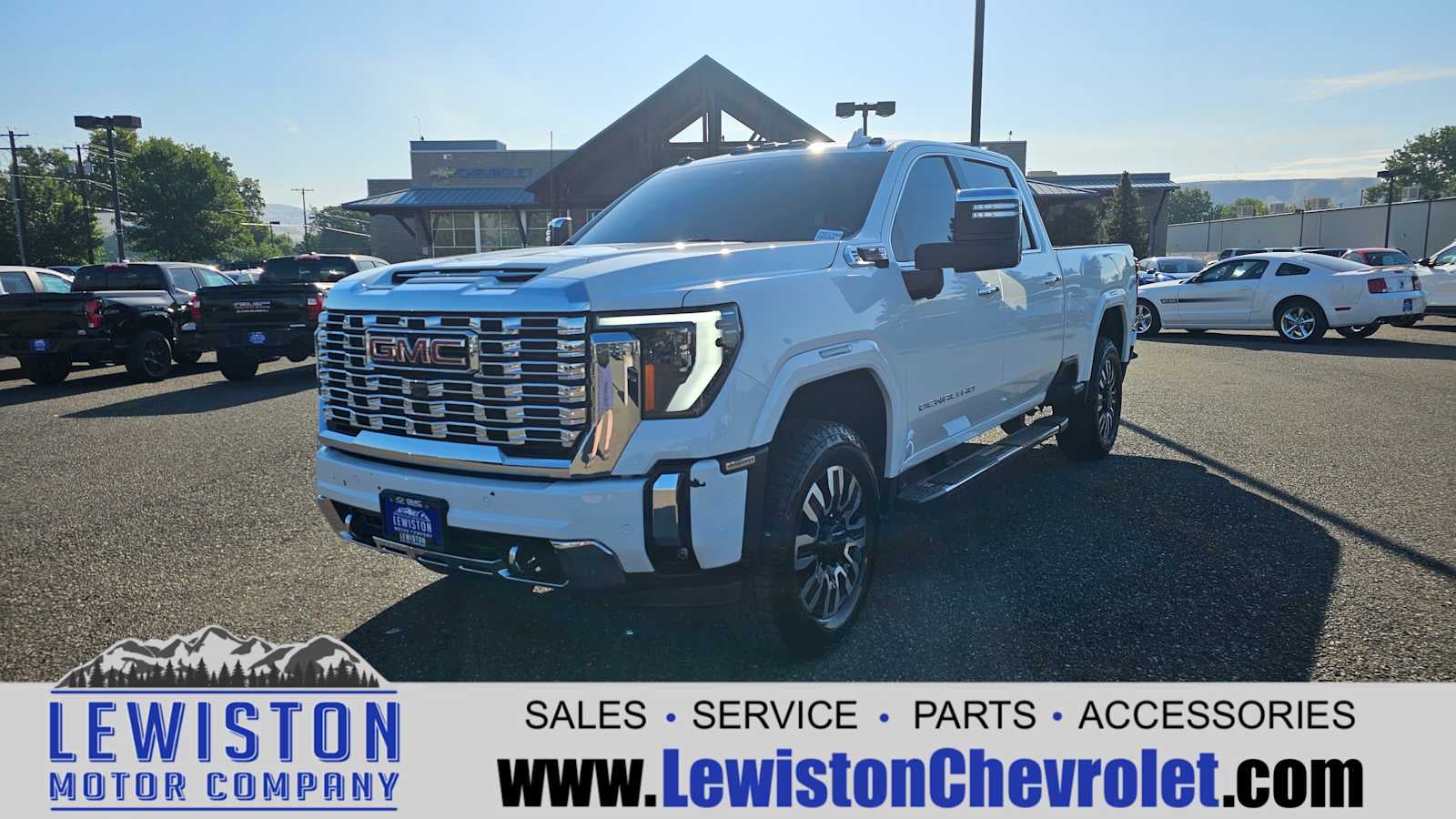 2024 GMC Sierra 3500 HD Denali