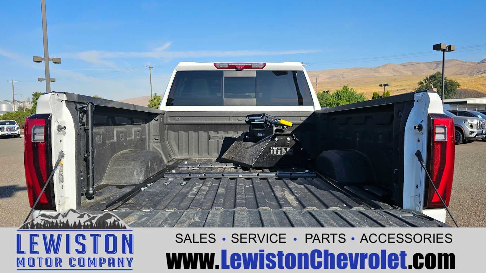 2024 GMC Sierra 3500 HD Denali